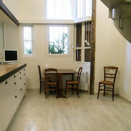 Urban Chic Montmartre Loft Apartment Paris Exterior photo